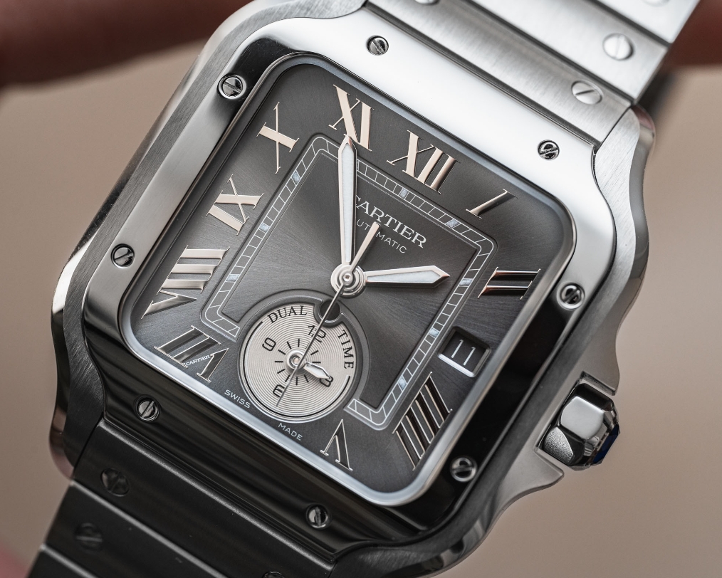 Cartier Santos De Cartier Dual Time uhren replica nutzt handgefertigtes Design, um kleine Zifferblätter klar hervorzuheben