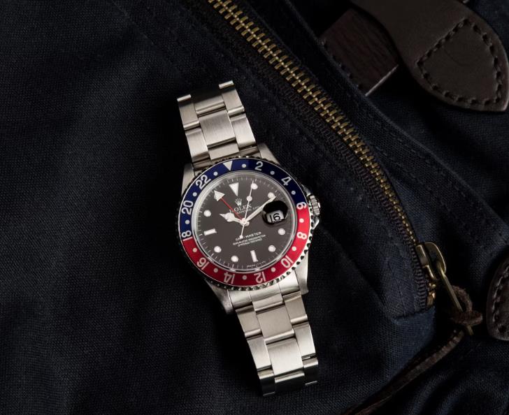 Die Keramiklünette Ist Das Highlight Dieser Replica Rolex Gmt Master Ii Blnr Uhr